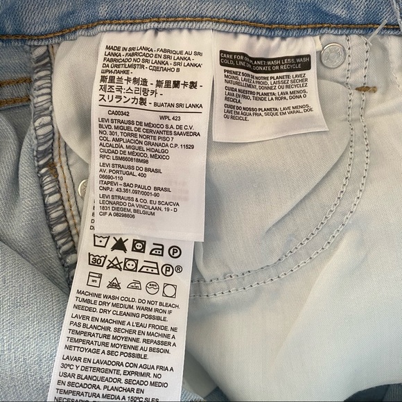 NEW Levi's 711 Mid Rise Distressed Skinny Jeans - Picture 13 of 15